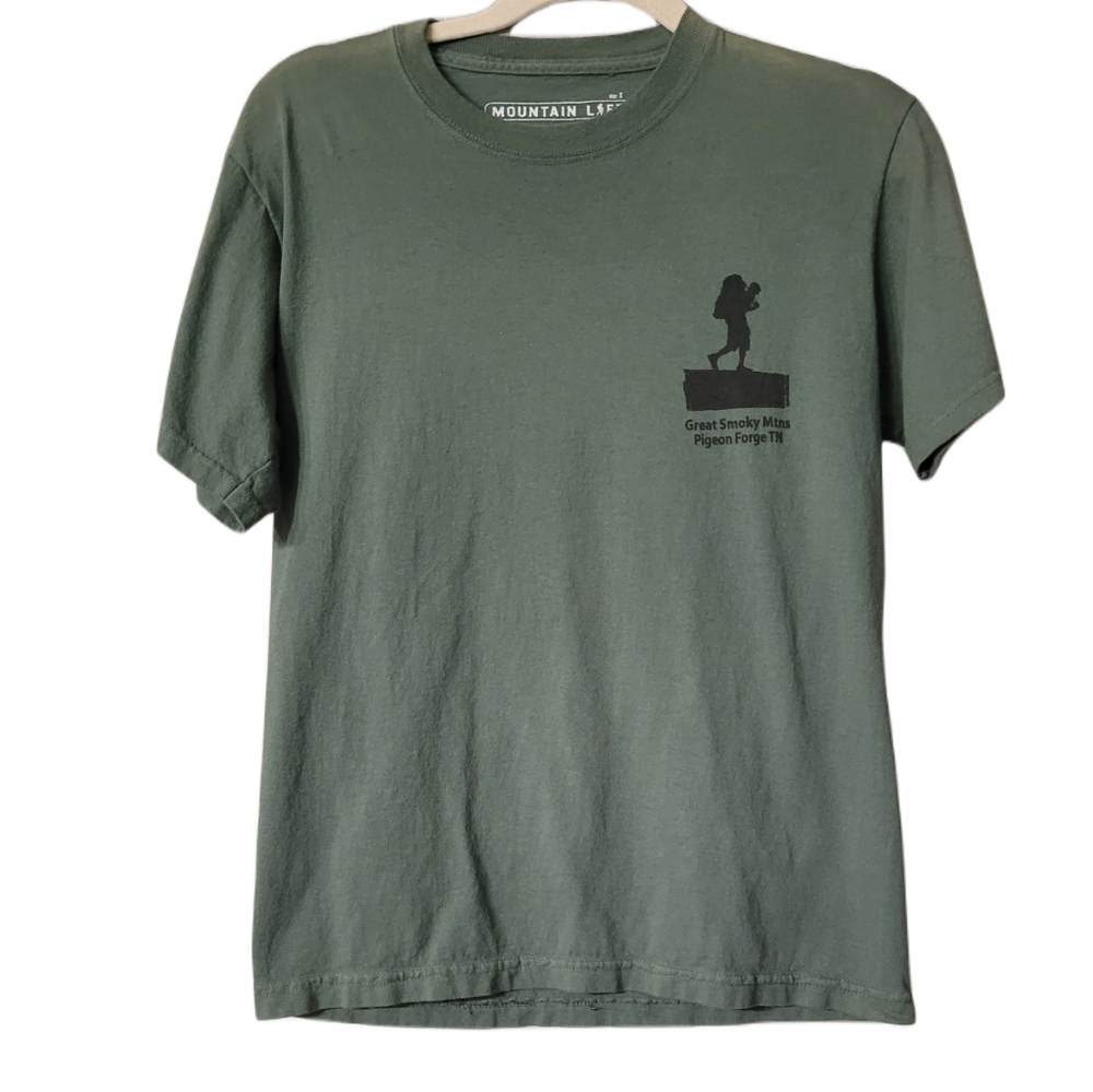 The Mountain Life Vintage T-Shirt Size Small Green